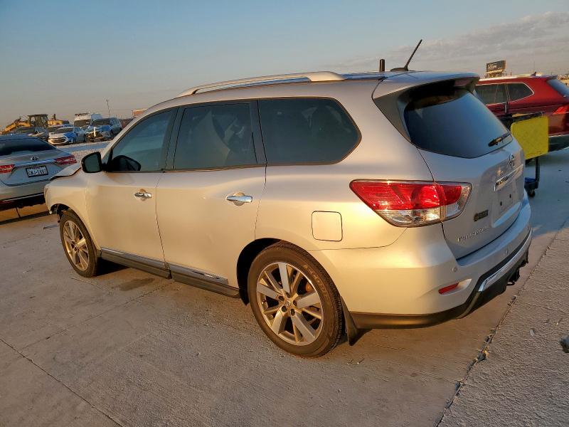5N1AR2MN0EC702400 - 2014 NISSAN PATHFINDER S أبيض صورة 2