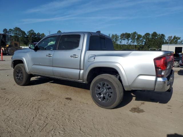 3TMCZ5AN1PM625072 - 2023 TOYOTA TACOMA DOUBLE CAB ვერცხლისფერი ფოტო 2