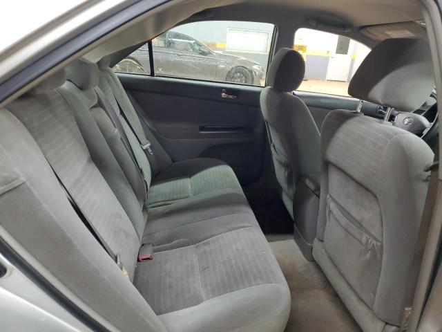 4T1BE32K15U050668 - 2005 TOYOTA CAMRY LE Srebrny zdjęcie 10