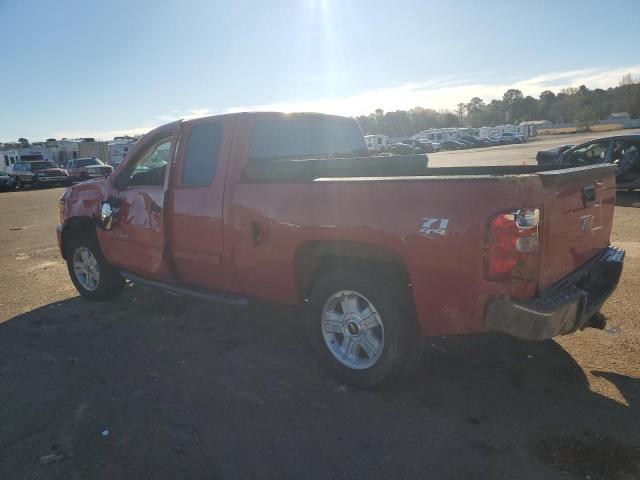 1GCSKSE32AZ273228 - 2010 CHEVROLET SILVERADO K1500 LT RED photo 2