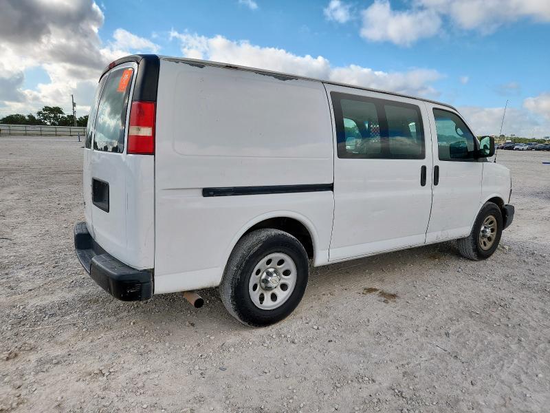 1GCSGAFX4C1124687 - 2012 CHEVROLET EXPRESS G1 Blanco foto 3