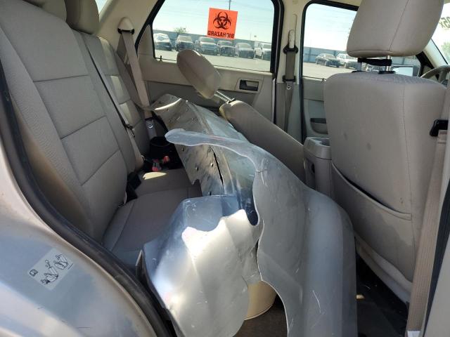 1FMCU0D76BKB24849 - 2011 FORD ESCAPE XLT SILVER photo 11