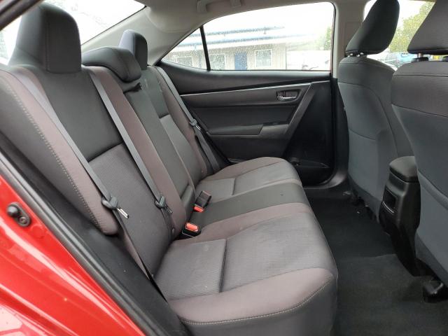 5YFBURHE5JP853728 - 2018 TOYOTA COROLLA L RED photo 10
