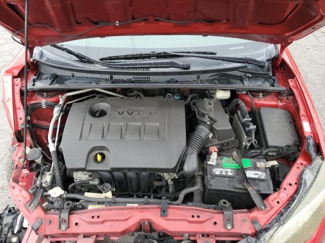 5YFBURHE5JP853728 - 2018 TOYOTA COROLLA L RED photo 11