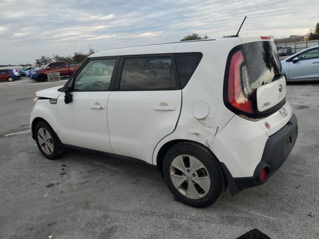 KNDJN2A26G7288643 - 2016 KIA SOUL WHITE photo 2