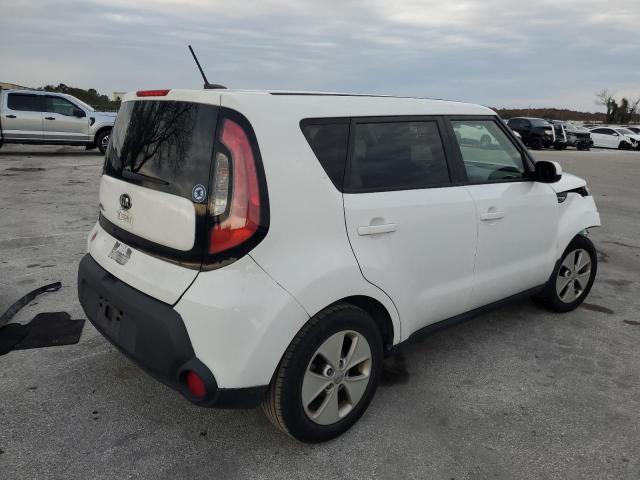 KNDJN2A26G7288643 - 2016 KIA SOUL WHITE photo 3