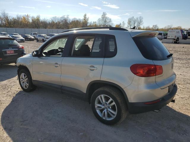 WVGBV7AX5FW555008 - 2015 VOLKSWAGEN TIGUAN S SILVER photo 2