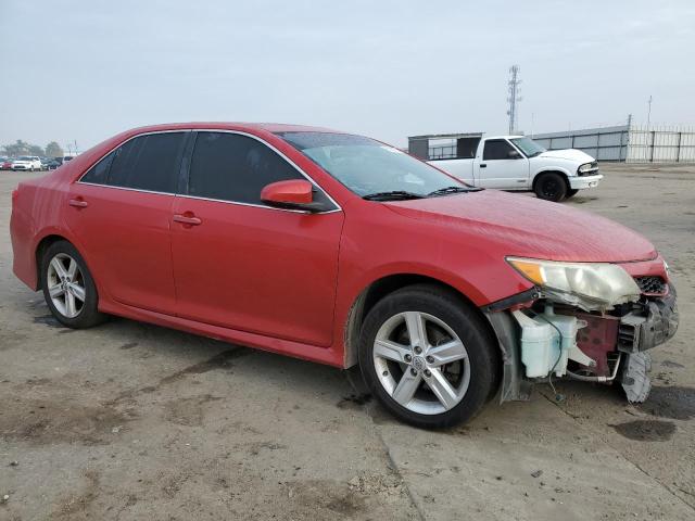 4T1BF1FK5EU778702 - 2014 TOYOTA CAMRY L RED photo 4