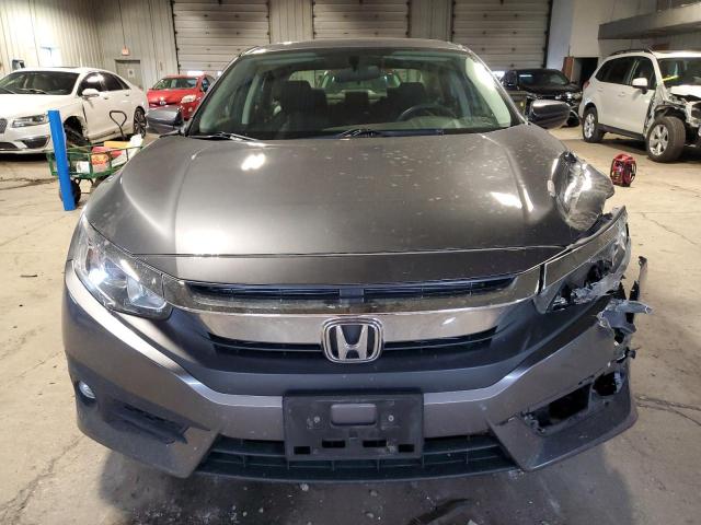 JHMFC1F35JX022379 - 2018 HONDA CIVIC EX GRAY photo 5