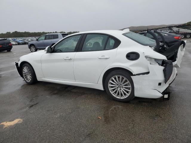 ZARFANANXN7653079 - 2022 ALFA ROMEO GIULIA WHITE photo 2