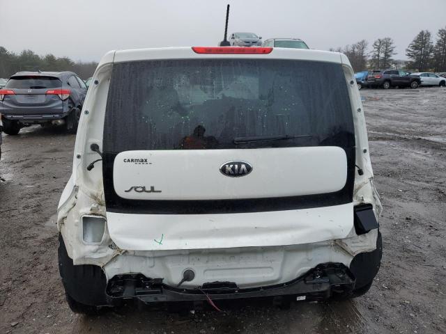 KNDJN2A29H7434096 - 2017 KIA SOUL WHITE photo 6