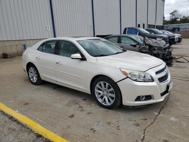 1G11E5SAXDF200646 - 2013 CHEVROLET MALIBU 2LT WHITE photo 4