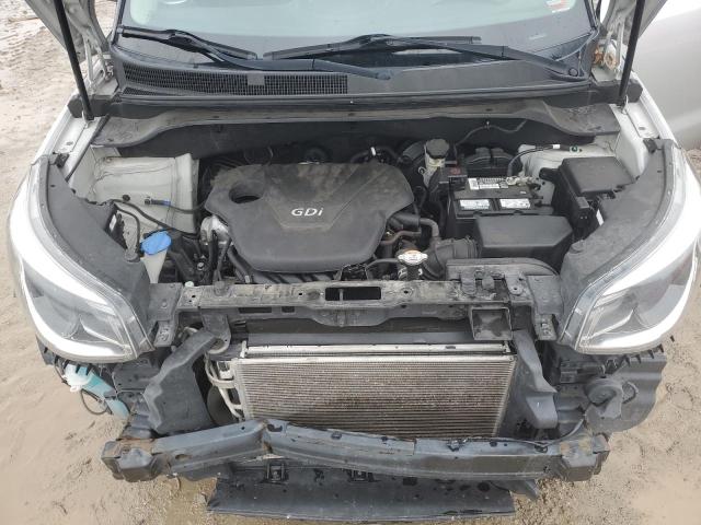 KNDJN2A22G7851347 - 2016 KIA SOUL SILVER photo 11