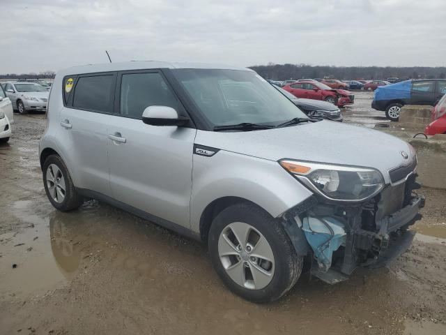 KNDJN2A22G7851347 - 2016 KIA SOUL SILVER photo 4