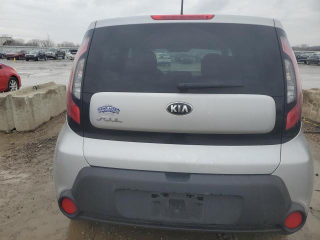 KNDJN2A22G7851347 - 2016 KIA SOUL SILVER photo 6