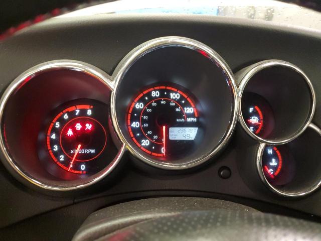 2T1KR32E45C352312 - 2005 TOYOTA COROLLA MA XR WHITE photo 9