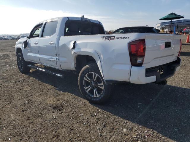 3TMBZ5DN2JM015583 - 2018 TOYOTA TACOMA DOUBLE CAB WHITE photo 2