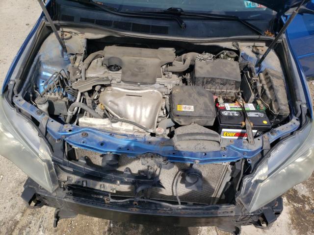 4T1BF1FK6HU637741 - 2017 TOYOTA CAMRY LE BLUE photo 11