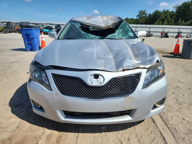 4T1BF3EK9BU230842 - 2011 TOYOTA CAMRY BASE Արծաթագույն լուսանկար 5