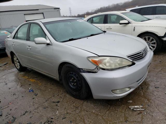 4T1BF30K22U518354 - 2002 TOYOTA CAMRY LE SILVER photo 4