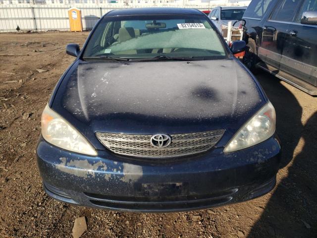 4T1BE32K83U185451 - 2003 TOYOTA CAMRY LE BLUE photo 5