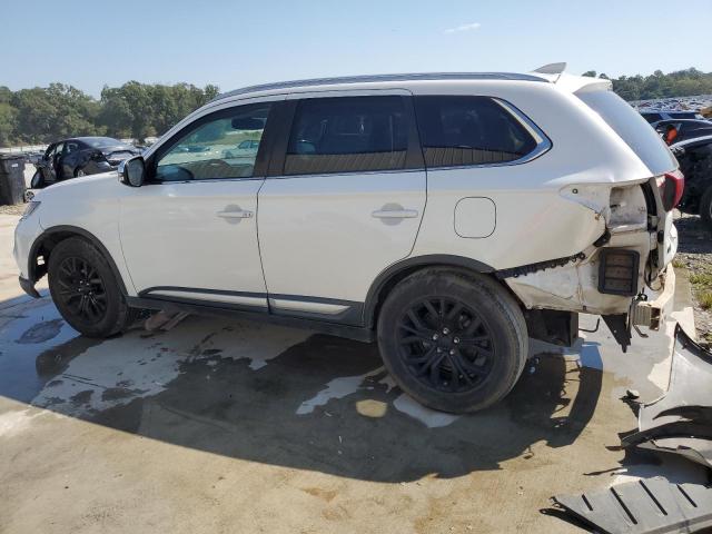 JA4AD3A34HZ035371 - 2017 MITSUBISHI OUTLANDER SE WHITE photo 2