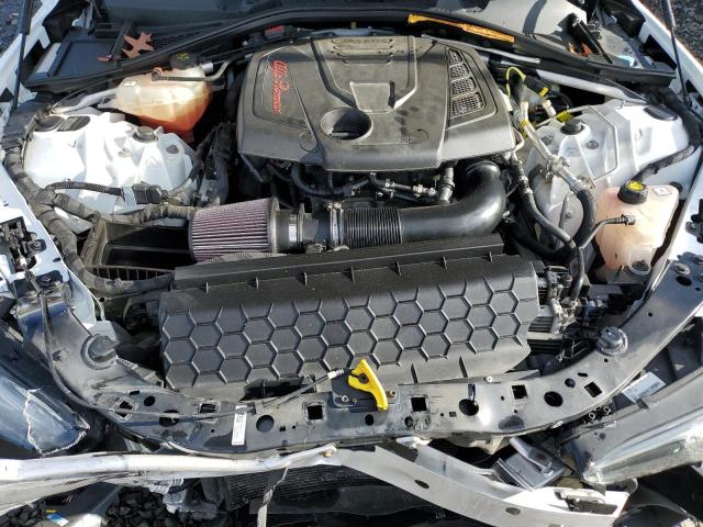 ZARFAEDN6H7540276 - 2017 ALFA ROMEO GIULIA Q4 თეთრი ფოტო 11