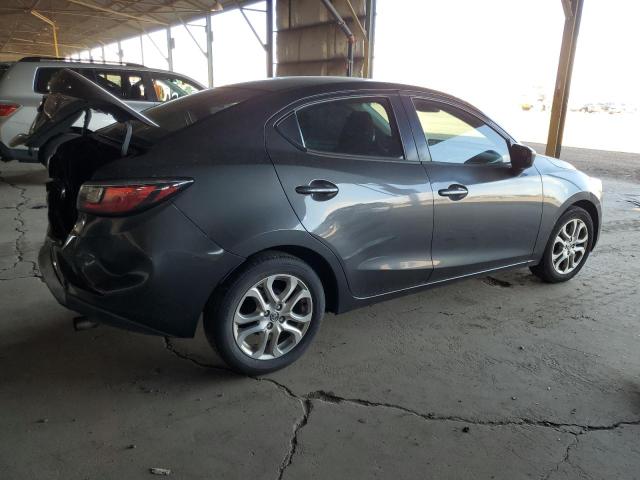 3MYDLBZV1GY128493 - 2016 TOYOTA SCION IA GRAY photo 3