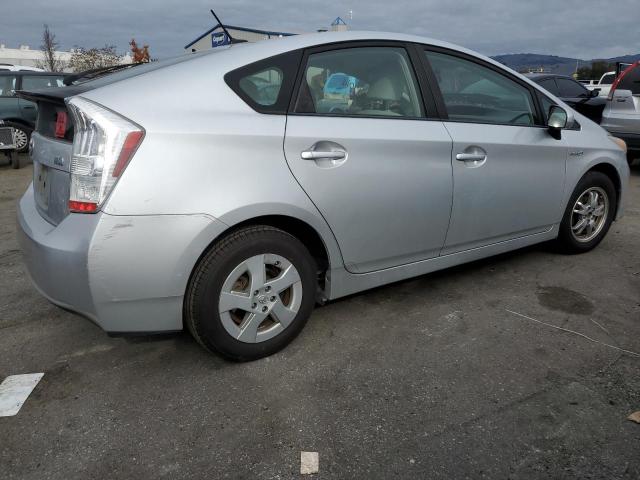 JTDKN3DU7A0214462 - 2010 TOYOTA PRIUS SILVER photo 3