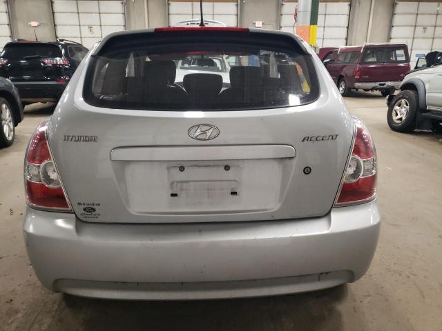 KMHCM36C77U054530 - 2007 HYUNDAI ACCENT GS SILVER photo 6