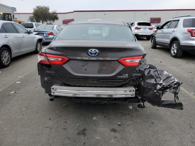 4T1B31HK1JU503201 - 2018 TOYOTA CAMRY LE BROWN photo 6