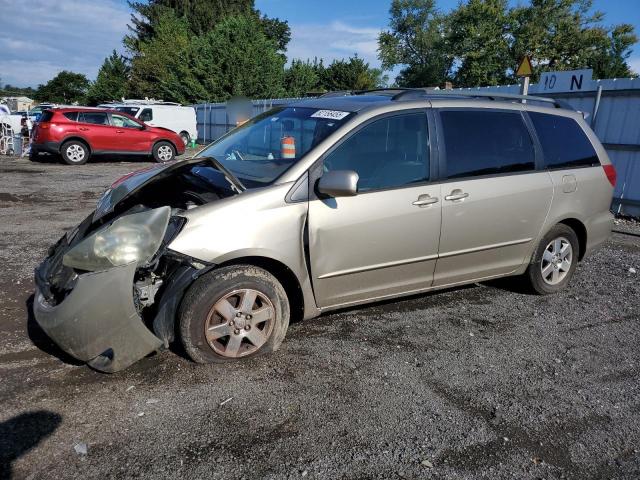 2005 TOYOTA SIENNA XLE, 