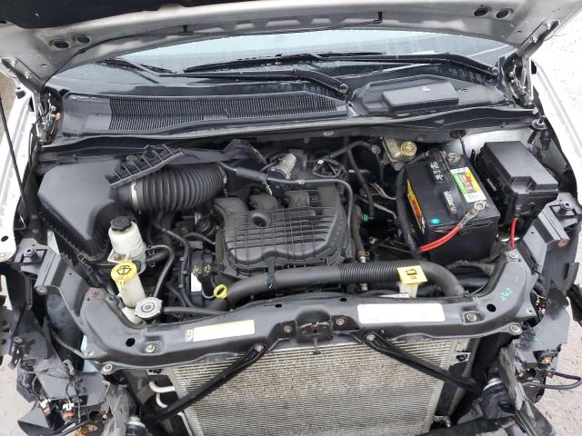 2A4RR8DG8BR801152 - 2011 CHRYSLER TOWN & COU TOURING L SILVER photo 11