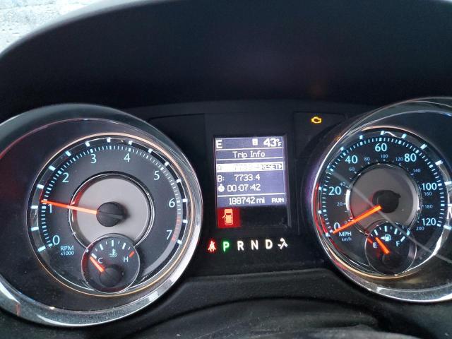 2A4RR8DG8BR801152 - 2011 CHRYSLER TOWN & COU TOURING L SILVER photo 9