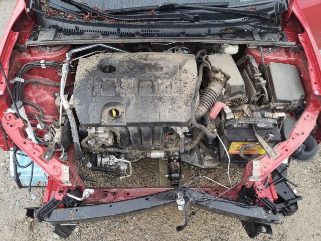 2T1BURHEXJC090380 - 2018 TOYOTA COROLLA L RED photo 11