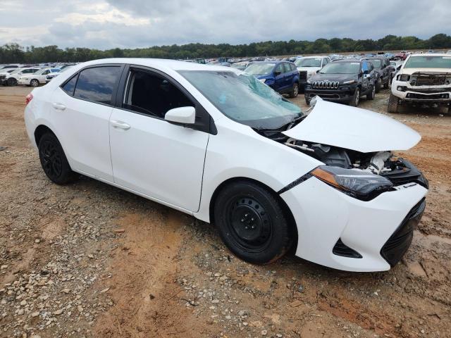 5YFBURHE6KP861838 - 2019 TOYOTA COROLLA L თეთრი ფოტო 4