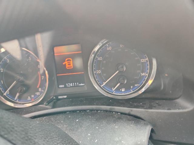 5YFBURHE6KP861838 - 2019 TOYOTA COROLLA L თეთრი ფოტო 9