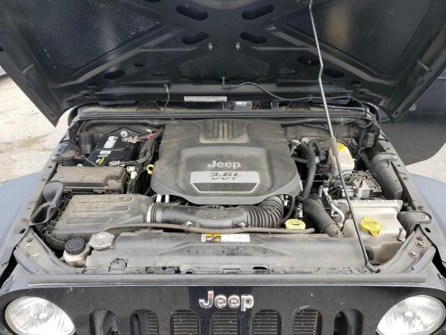 1C4BJWDG9CL216724 - 2012 JEEP WRANGLER U SPORT أسود صورة 12