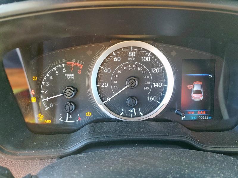 5YFEPMAE0NP382496 - 2022 TOYOTA COROLLA LE BURGUNDY photo 9