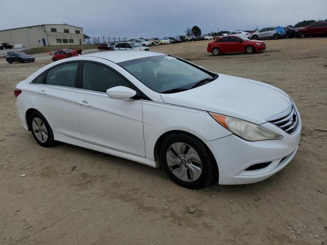 5NPEB4AC2EH822308 - 2014 HYUNDAI SONATA GLS WHITE photo 4