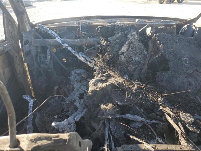 3C6UR5JL9HG733448 - 2017 RAM 2500 SLT Այրված լուսանկար 8