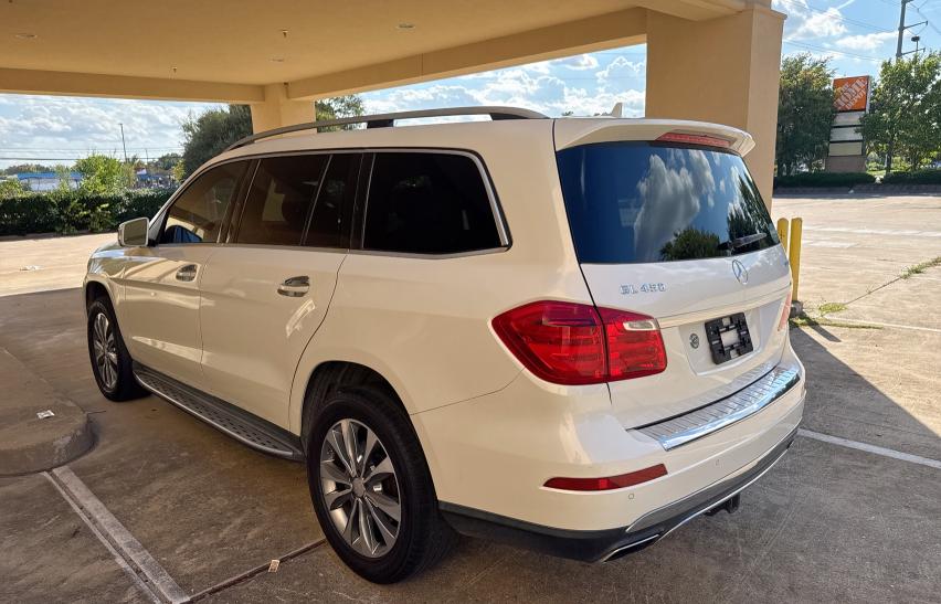 4JGDF7CE3EA326887 - 2014 MERCEDES-BENZ GL 450 4MATIC WHITE photo 3