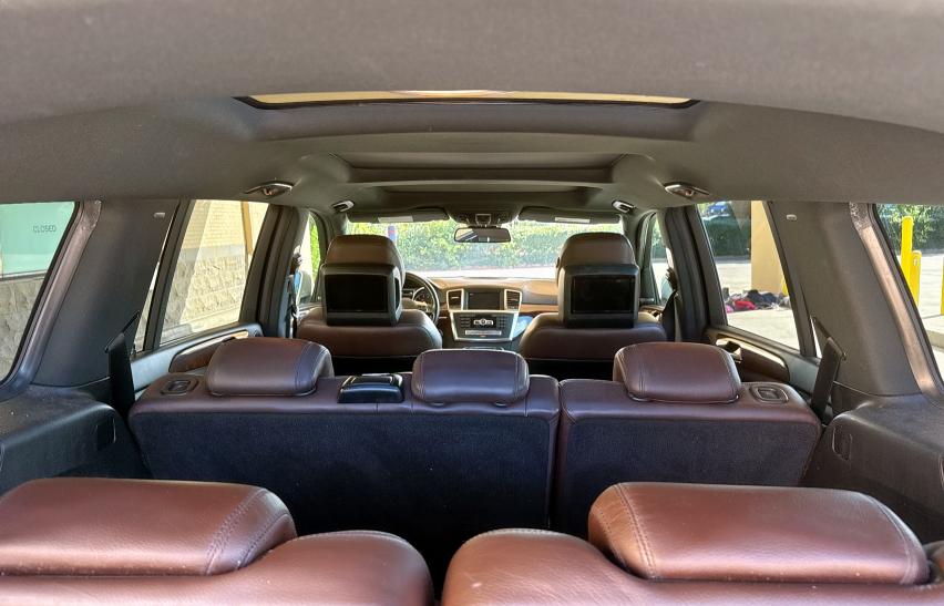 4JGDF7CE3EA326887 - 2014 MERCEDES-BENZ GL 450 4MATIC WHITE photo 9