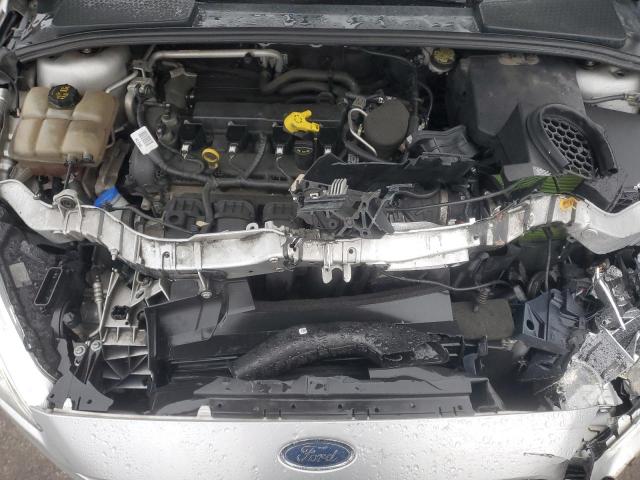 1FADP3F26FL216794 - 2015 FORD FOCUS SE SILVER photo 11