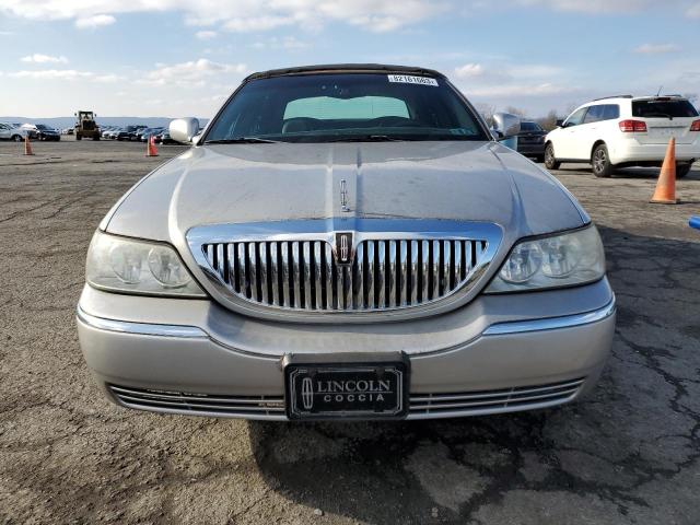 1LNHM81W27Y631431 - 2007 LINCOLN TOWN CAR SIGNATURE SILVER photo 5