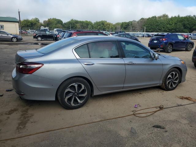 1HGCR2F71HA300818 - 2017 HONDA ACCORD EX SILVER photo 3