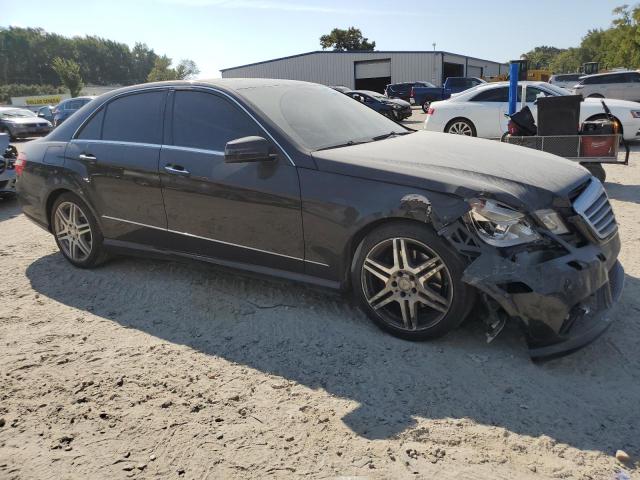 WDDHF8HB4AA107687 - 2010 MERCEDES-BENZ E 350 4MATIC BLACK photo 4
