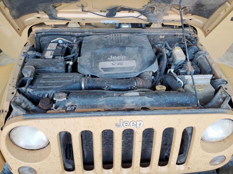 1C4BJWEG0EL111071 - 2014 JEEP WRANGLER U SAHARA TAN photo 12