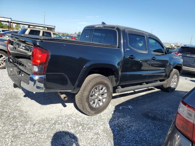 3TMAZ5CN4JM055676 - 2018 TOYOTA TACOMA DOUBLE CAB GRAY photo 3
