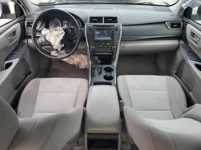 4T1BF1FK7HU743003 - 2017 TOYOTA CAMRY LE 银色 照片 8